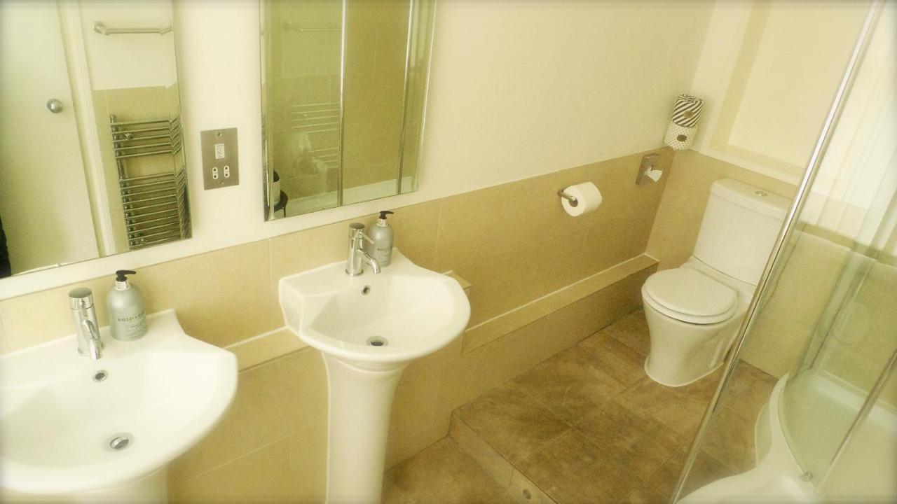 High Tor Guest House Γουίτμπι Εξωτερικό φωτογραφία