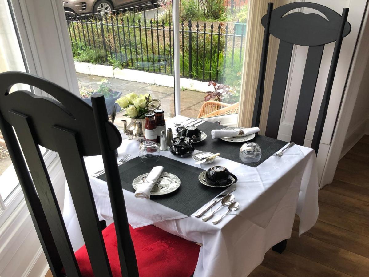 High Tor Guest House Γουίτμπι Εξωτερικό φωτογραφία